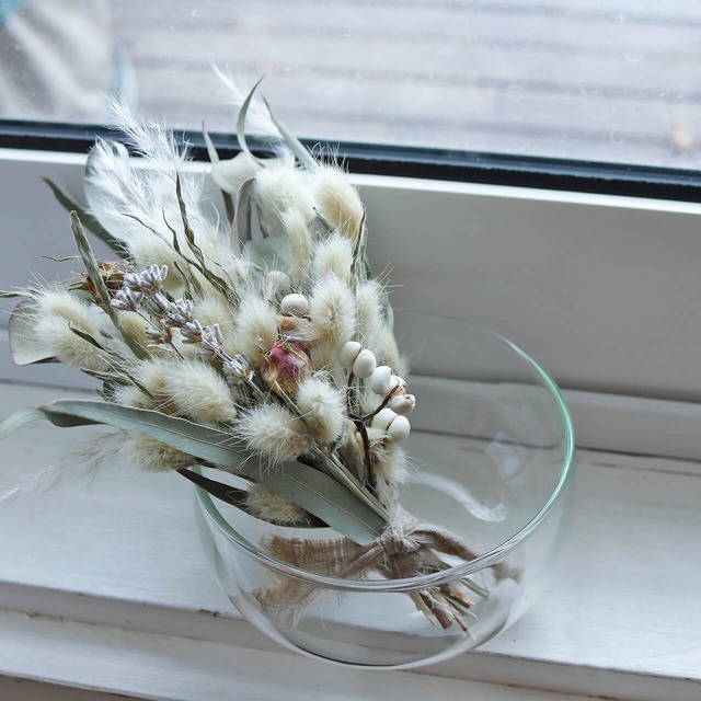 【1点もの】 ミニラグラスとパンパスグラスのミニブーケ ＊ ドライフラワー / ドライフラワーリース かわいい ベージュ グリーン ナチュラル おしゃれ 開店祝い 退職祝い お誕生日 ギフト ボタニカル 小さい 花束 プチギフト
