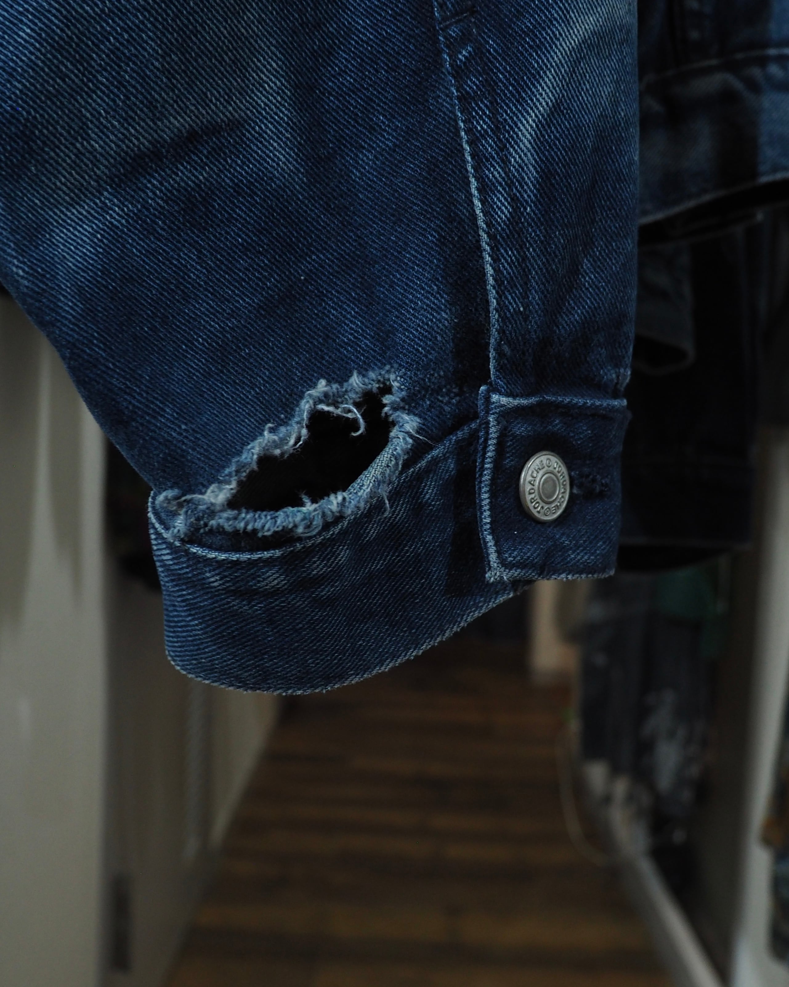 1990s " JORDACHE " Beautiful Fade Indigo Blue × Over silhouette vintage Denim Tracker jacket