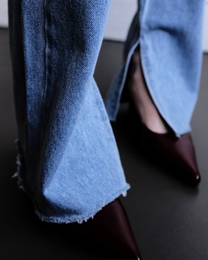 SLIT SLIM DENIM