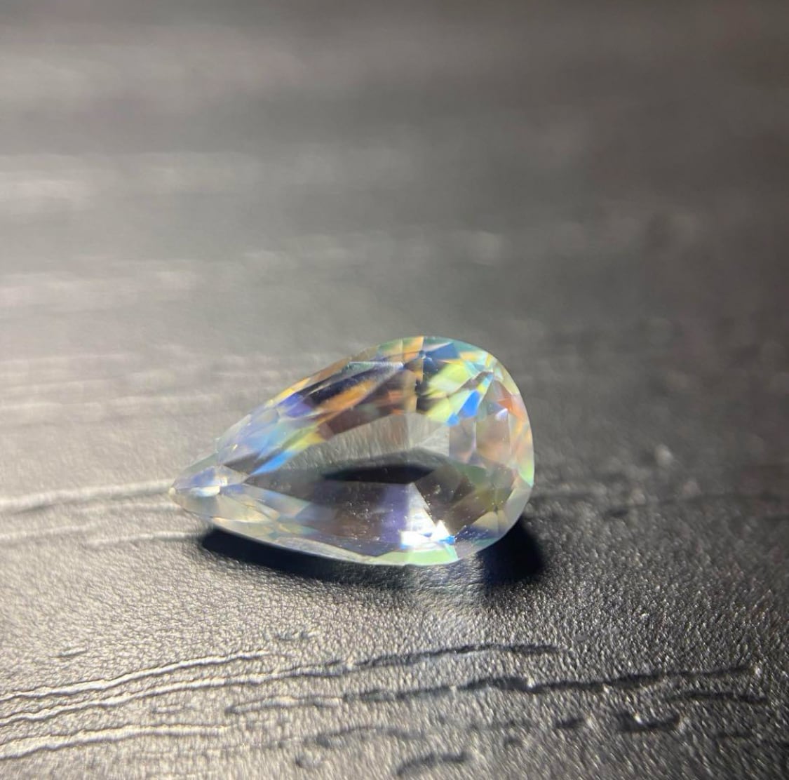 レインボームーンストーン0.90ct 宝石ルース レインボームーンストーン0.90ct 宝石ルース