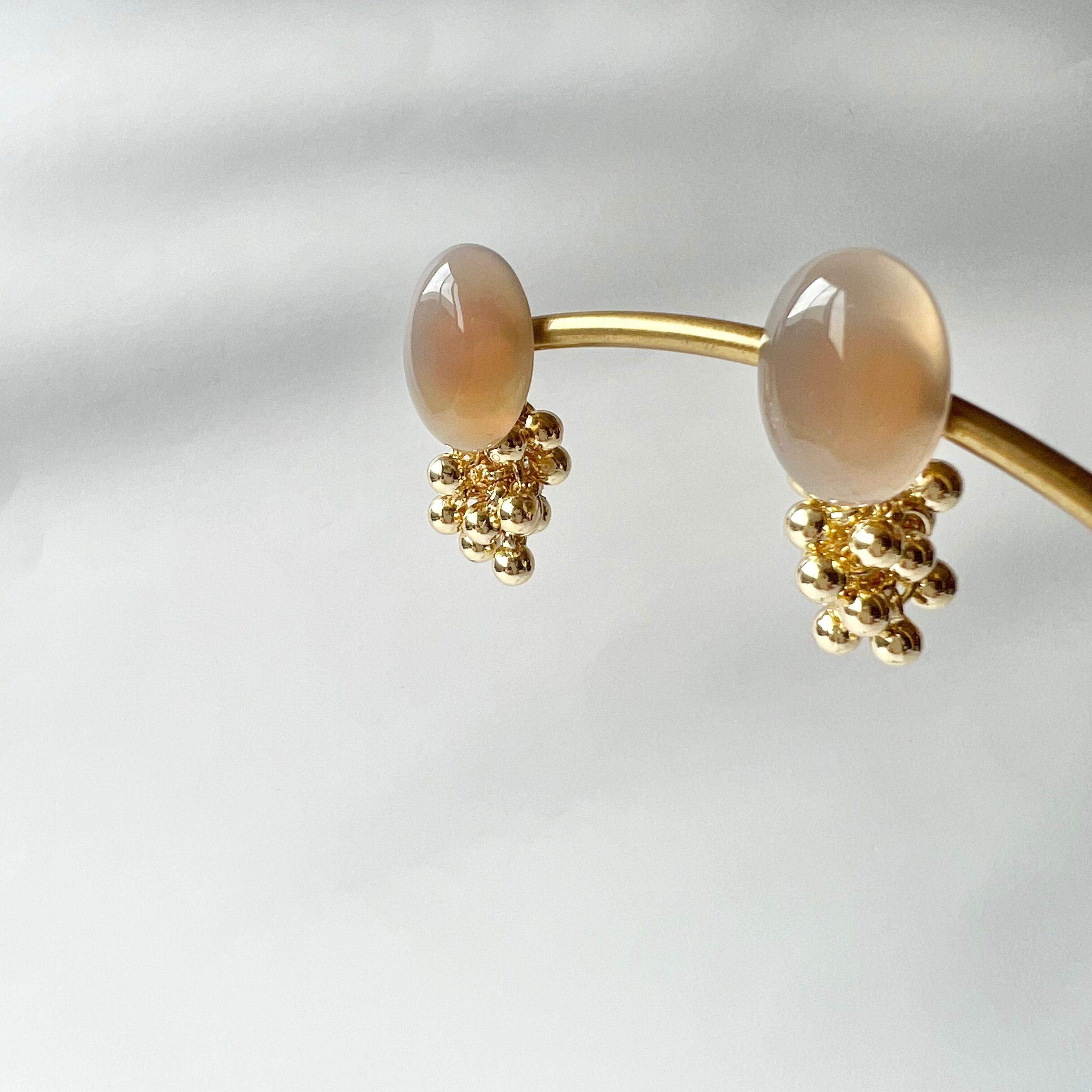 TVドラマ着用//グレーアゲートつぶつぶピアス /イヤリング | Handmade