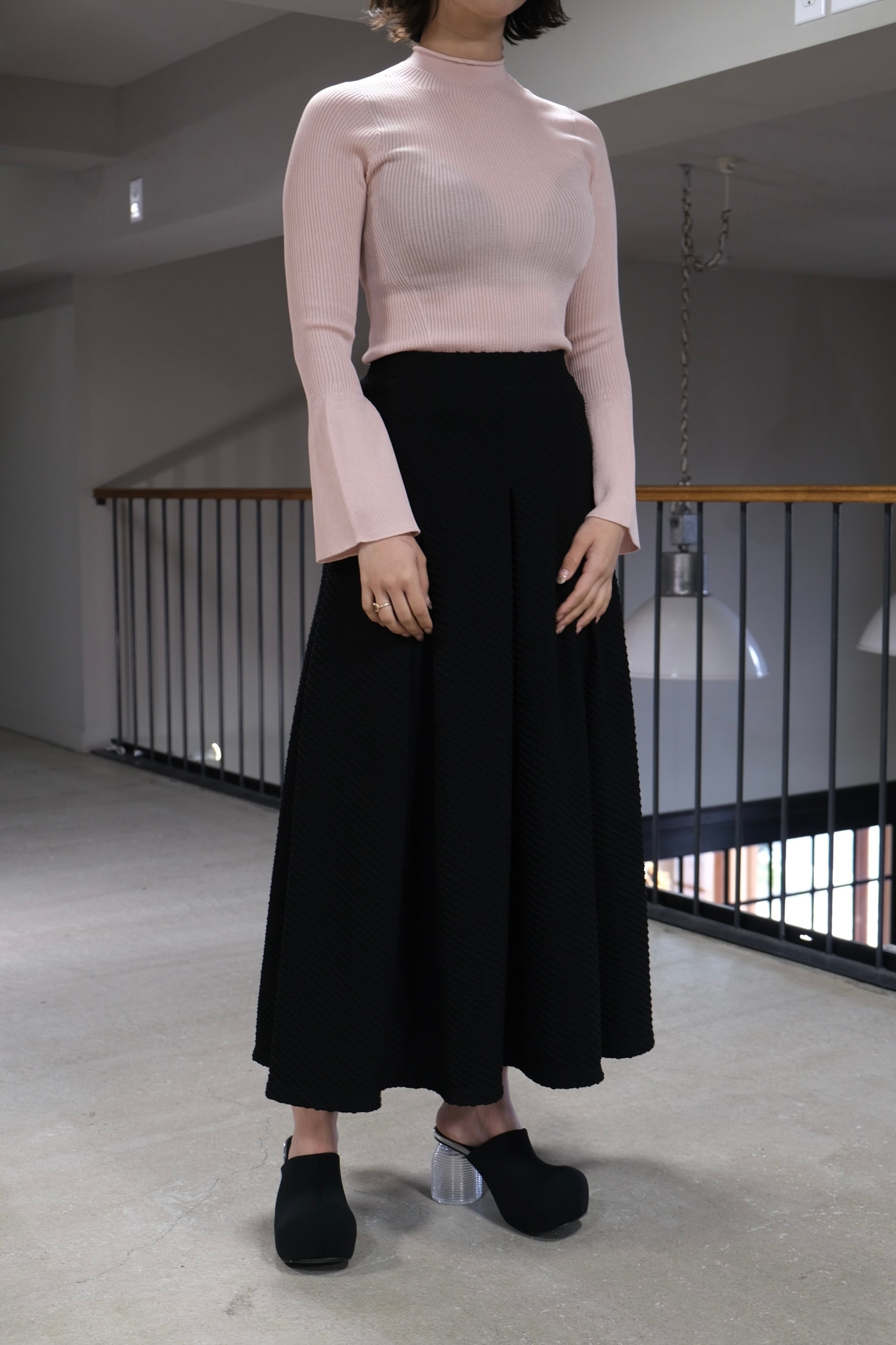 CFCL】SOFT PORTRAIT LONG BELL SLEEVE TOP -EGGSHELL PINK- | loop