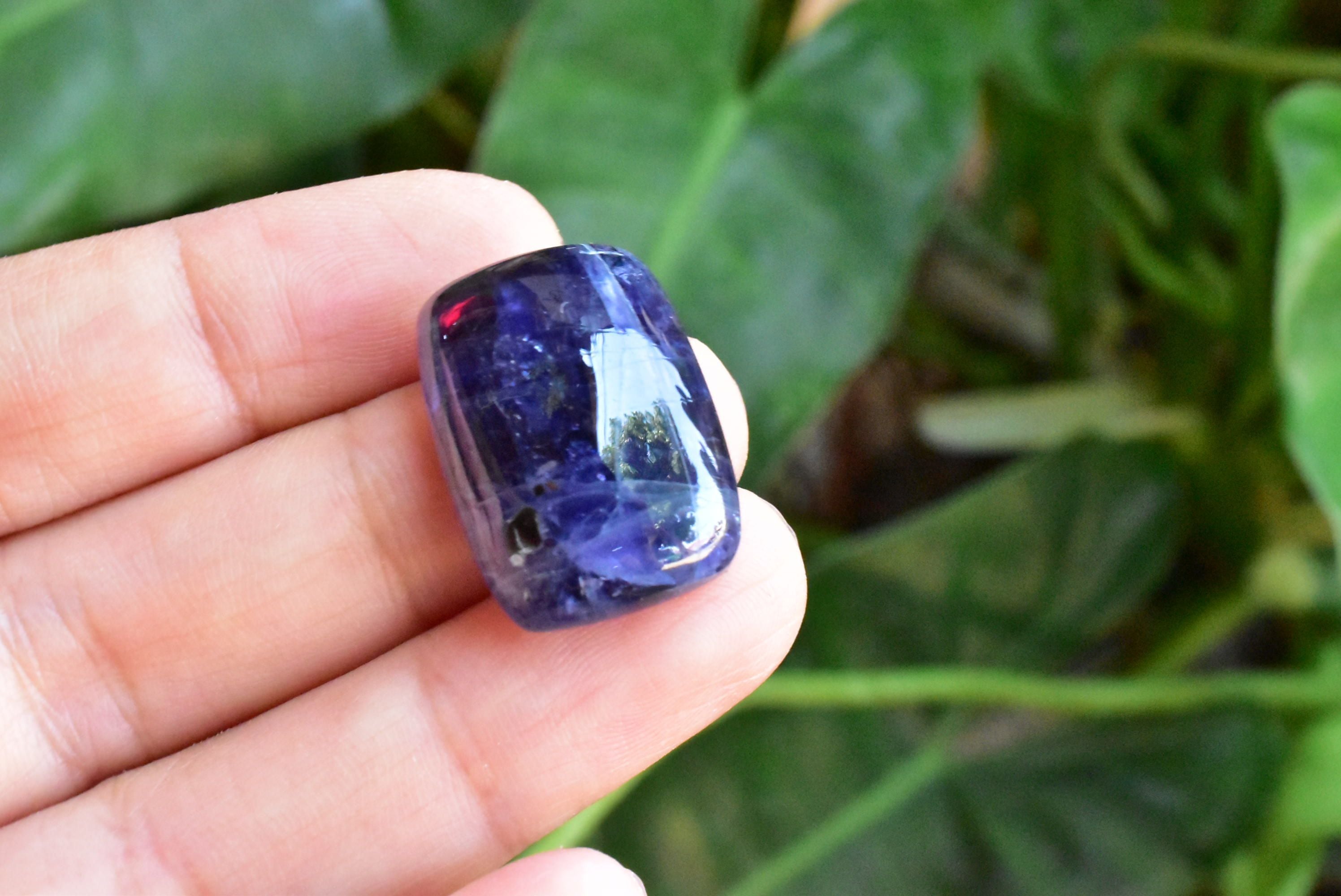 菫青石☆透き通るスミレ☆アイオライト ルース aio014 | Funky