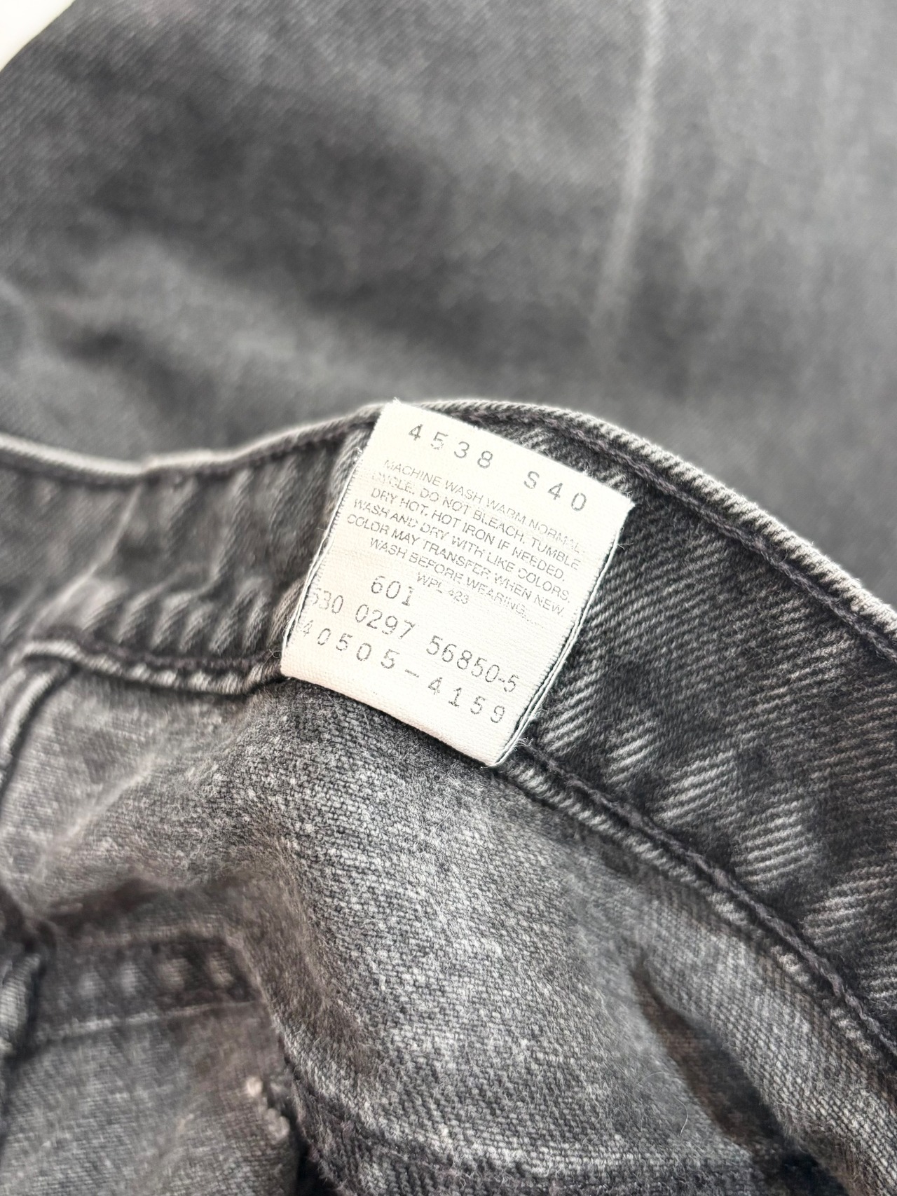 90s Levi’s 505 BLACK DENIM PANTS MADE IN USA Size W38L30→W37.5L30