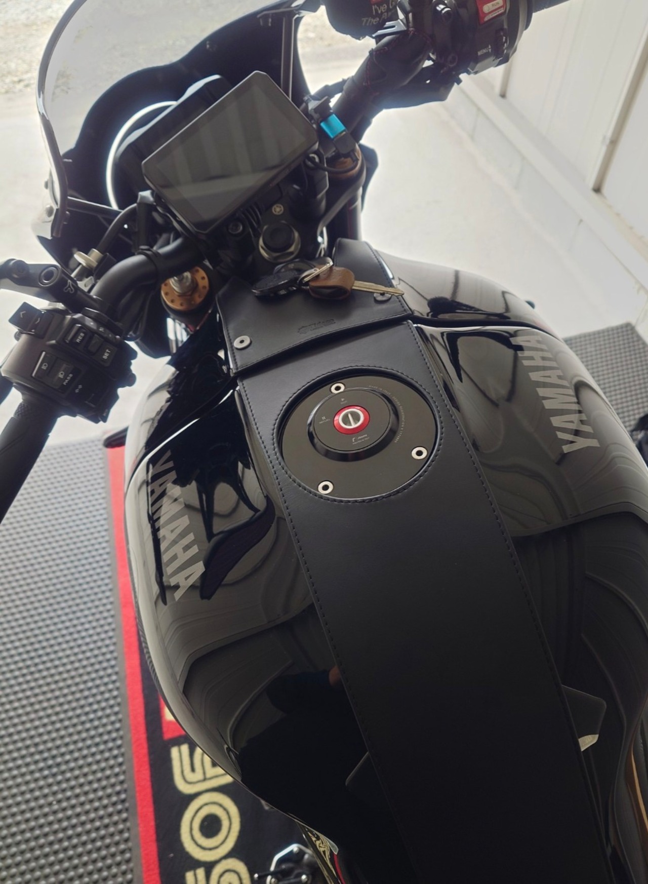 XSR900 2022〜タンクビブ | Tidaco Leather Works