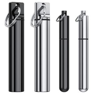 【新着特価】TecQach 金属製ポータブルつまようじホルダー 4個 アルミニウム合金ポケット つまようじホルダー アルミニウム防水ケース つまようじ容器 キーホルダー付き アウトドアピクニックやキャンプ用 (シルバー、ブラック)