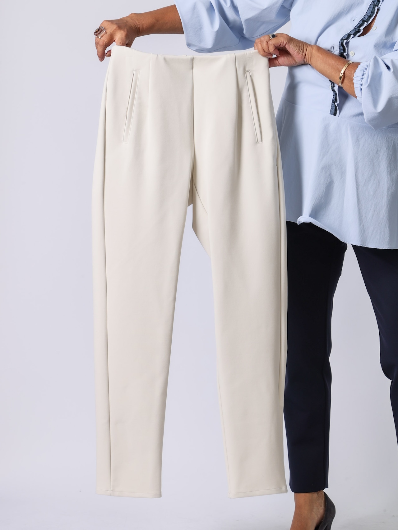 BEATRICE(ストレッチスリムパンツ)