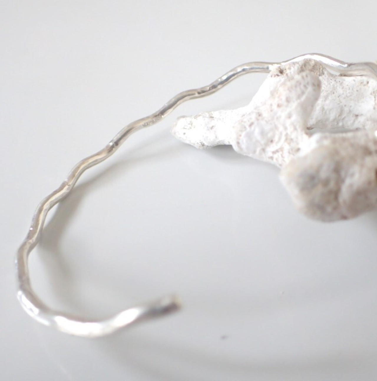 Rough Thin Bangle (レディース)