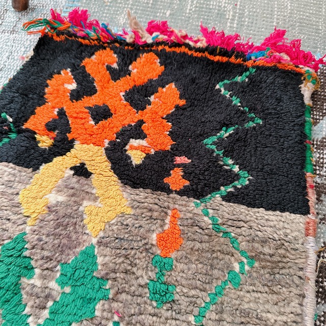 モロッコ ヴィンテージラグ MR006 | ブジャド | 37cm × 103cm