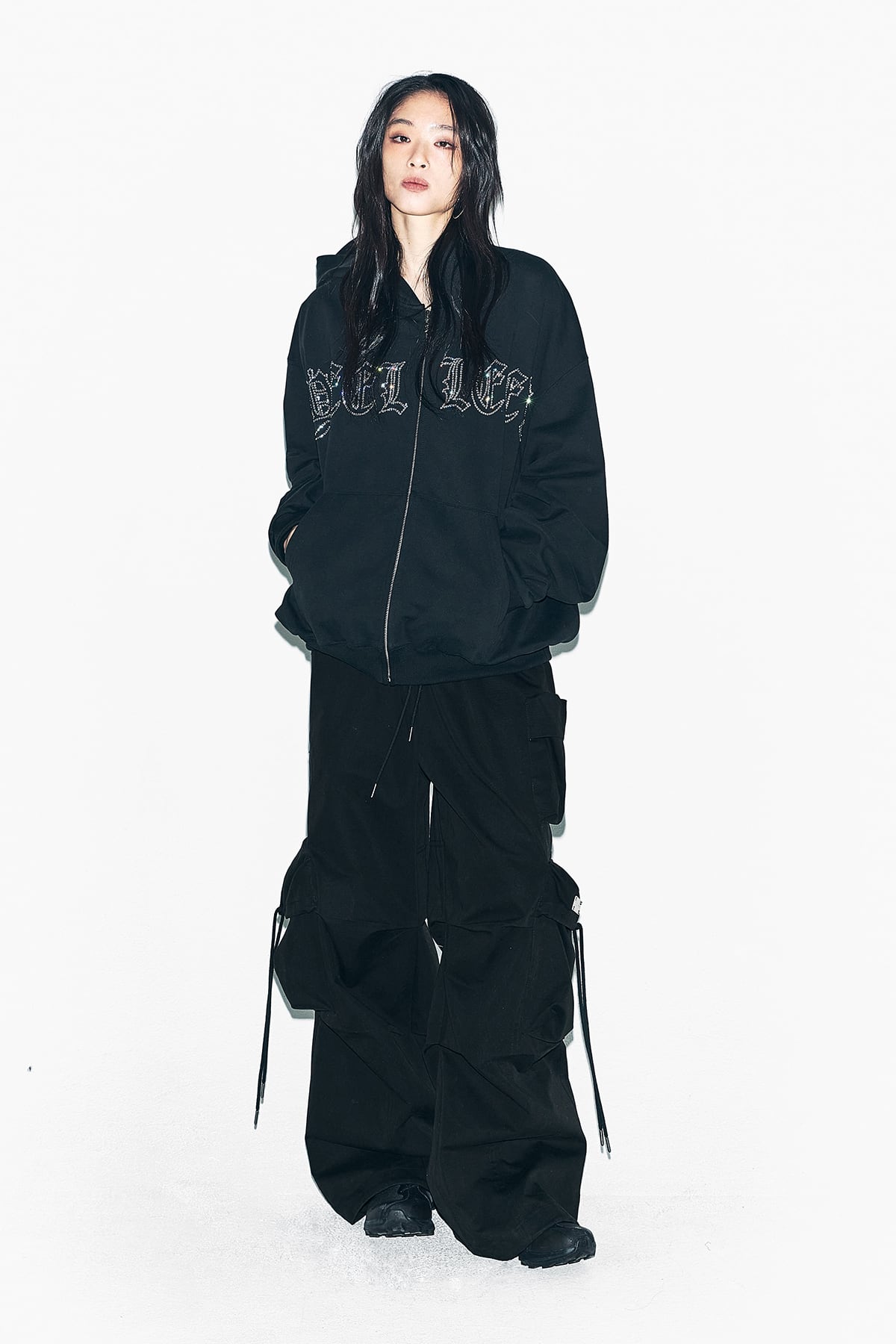 l.e.e.y] STUDDED ZIP-UP HOODIE OVERSIZED BLACK 正規品 韓国ブランド