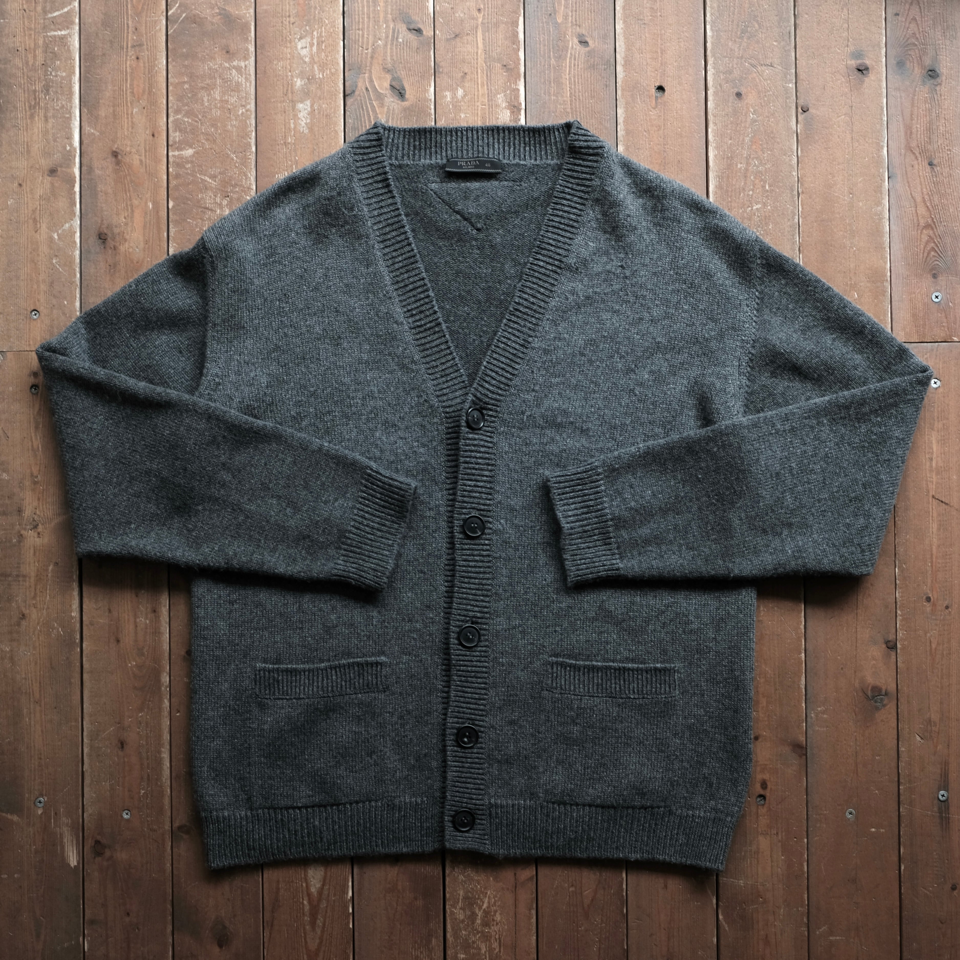 PRADA CASHMERE CARDIGAN | safarionline