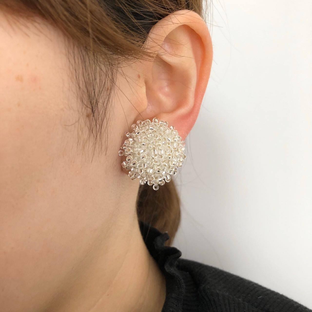 再入荷〉Duaオリジナル ビーズカボションの〈ピアス/イヤリング〉M