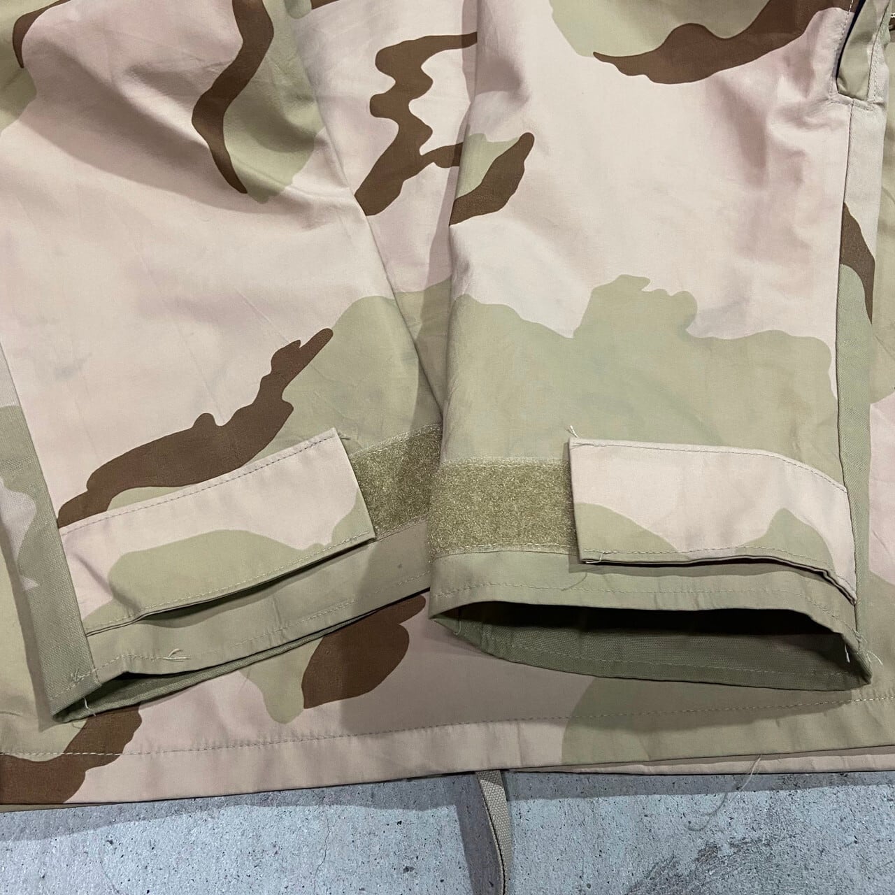 05年納品 U.S.ARMY 米軍実品 US.ARMY ECWCS 3Cデザートカモ柄 GORE-TEX ...