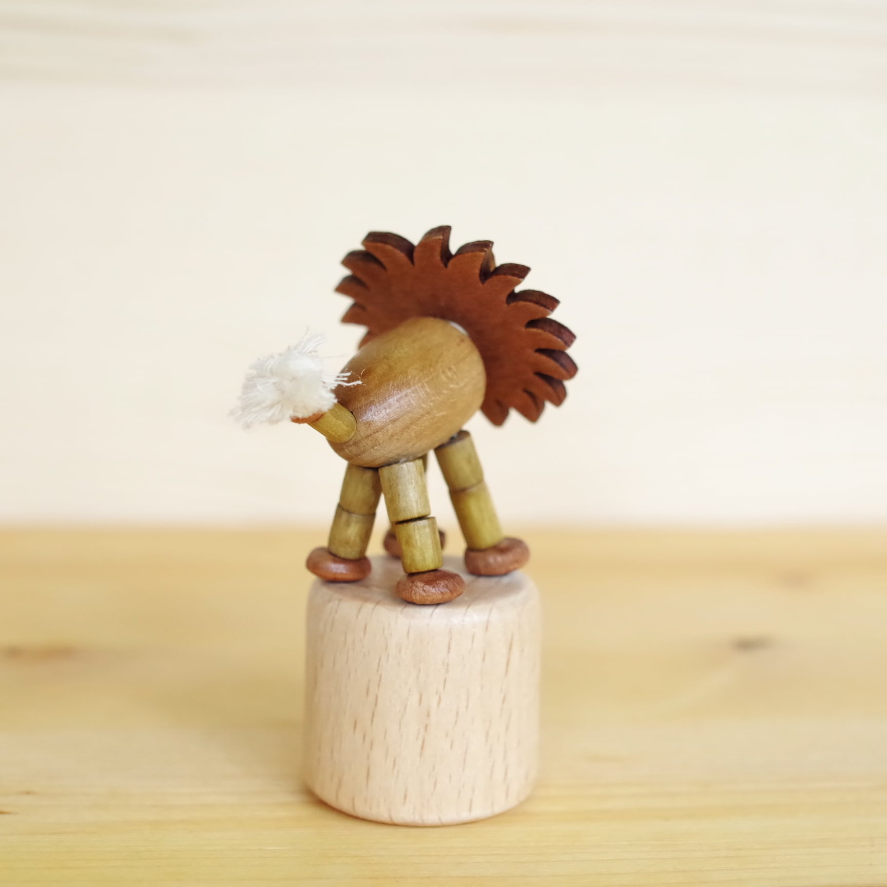 踊るライオン | 木のおもちゃ専門店 おもちゃ箱 イカロス 公式