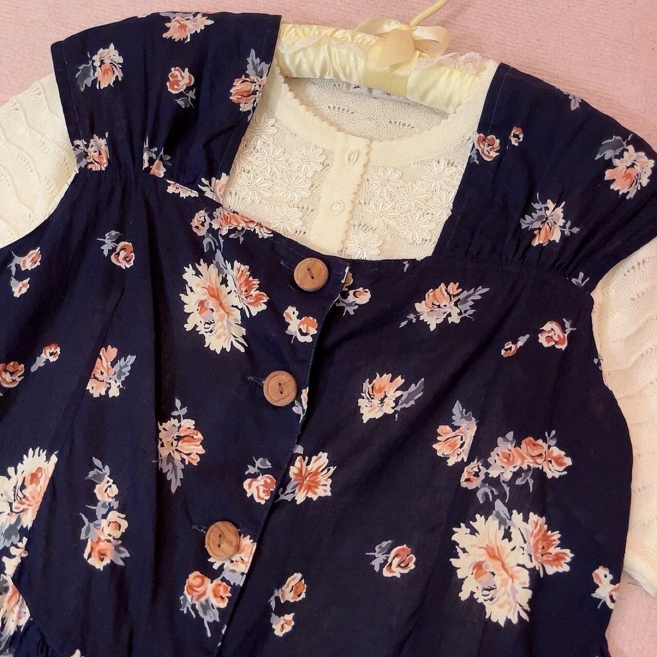 wood button flower jumper skirt