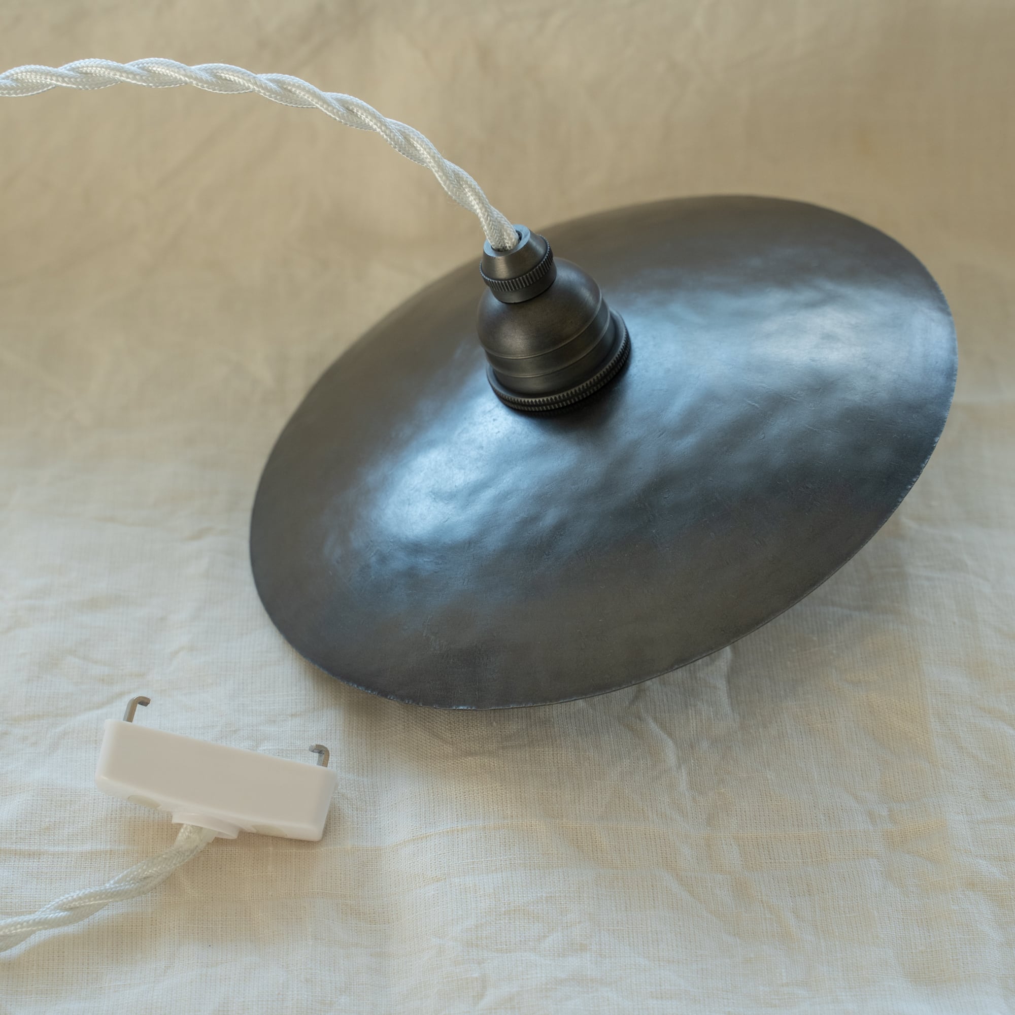 受注製作】ペンダントランプ E17＜コリーヌ180＞ / 真鍮黒染め pendant