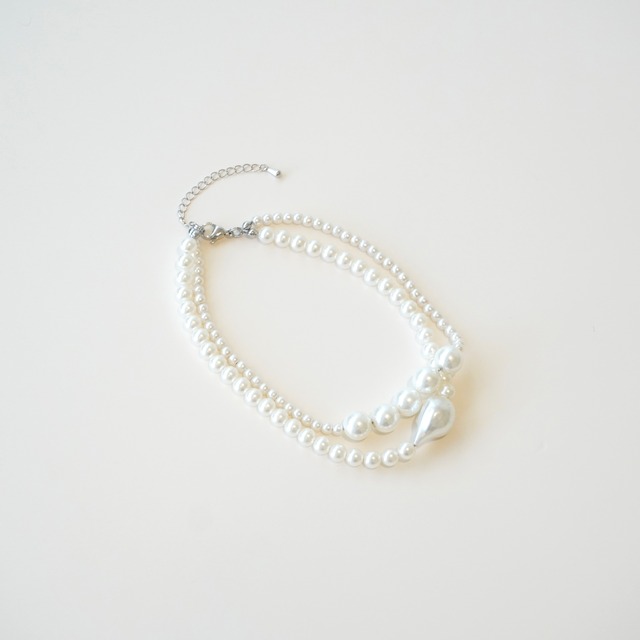 Asymmetry Pearl Necklace