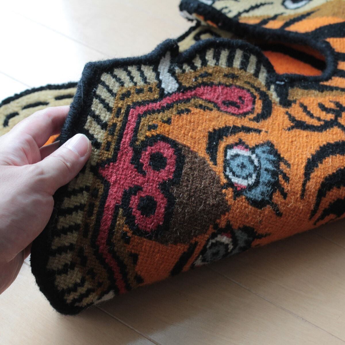 ウール サイズS】ネパール製手織り Tibetan Tiger Rug（チベタン