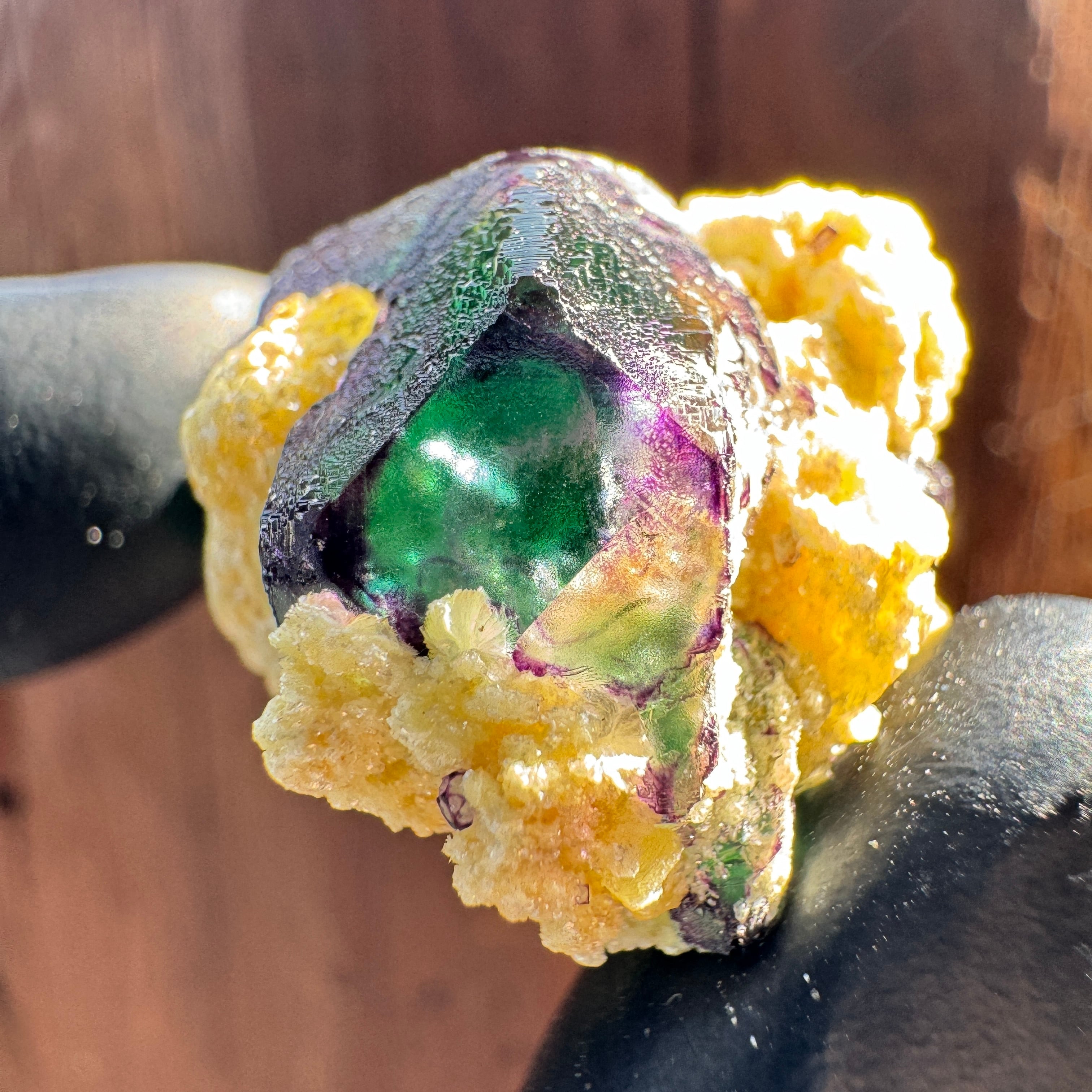 レインボーインクルージョン グリーンフローライト ナミビア エロンゴ