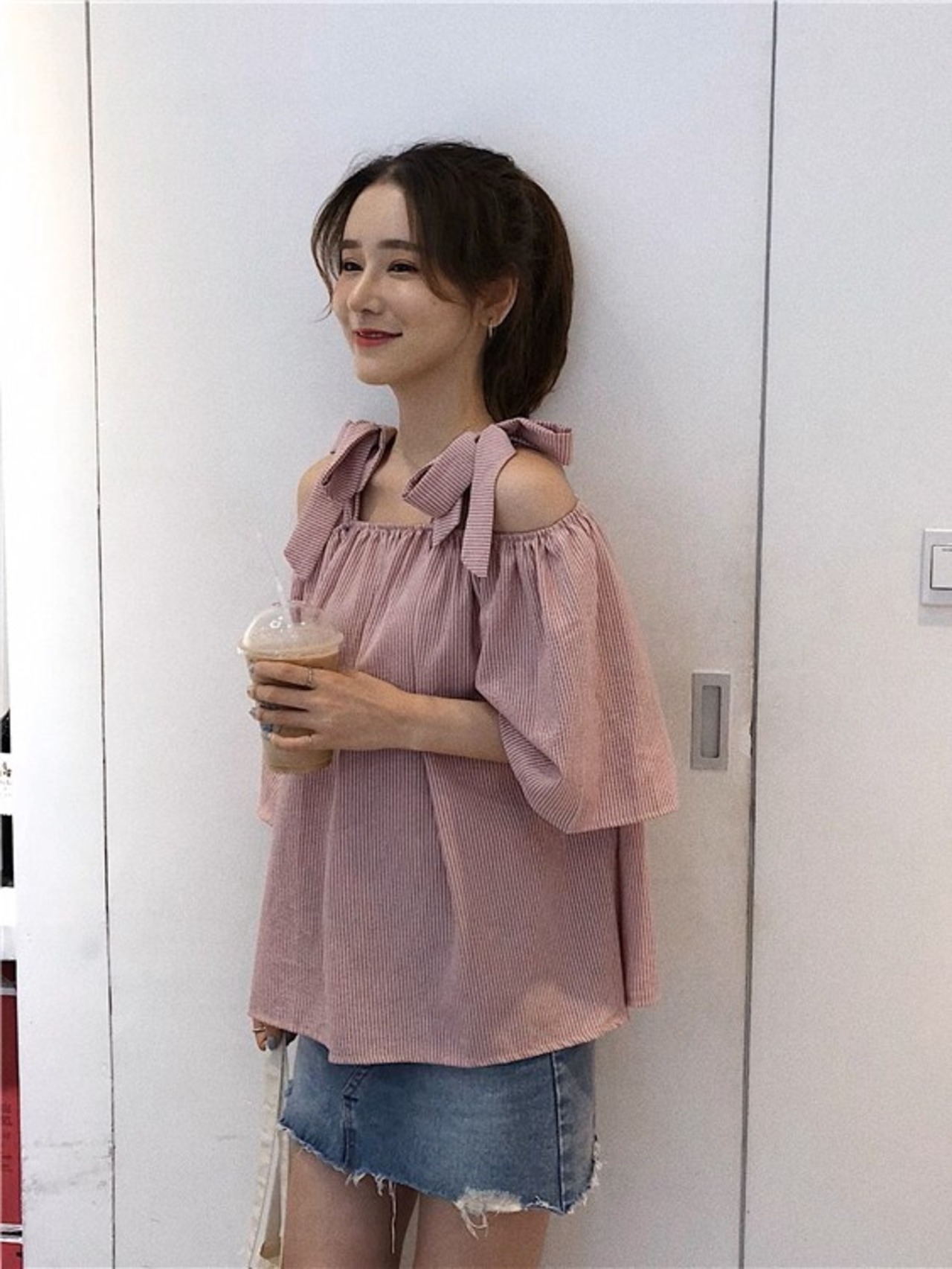 オフショルリボントップス D1374