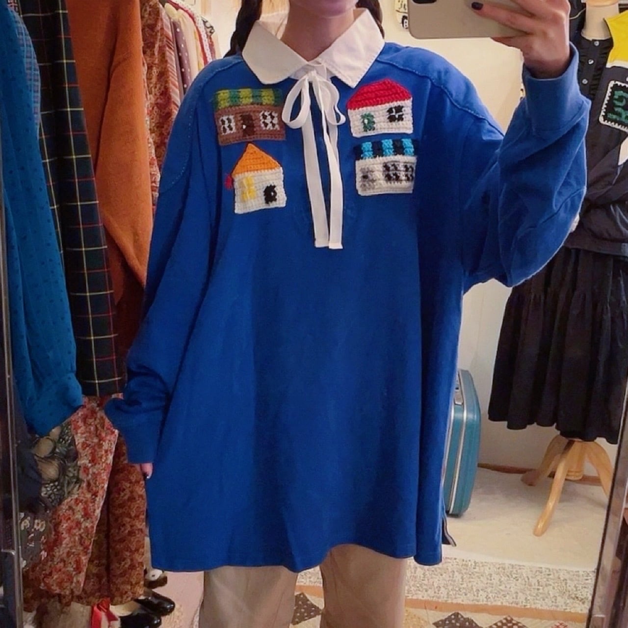 remake / house with the light on blue big polo shirt