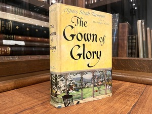 【DP409】The Gown of Glory / second-hand book