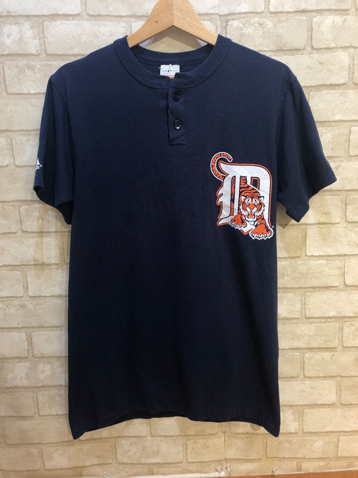 海外古着 GENUINE MERCHANDISE MLB デトロイトタイガース ヘンリー 