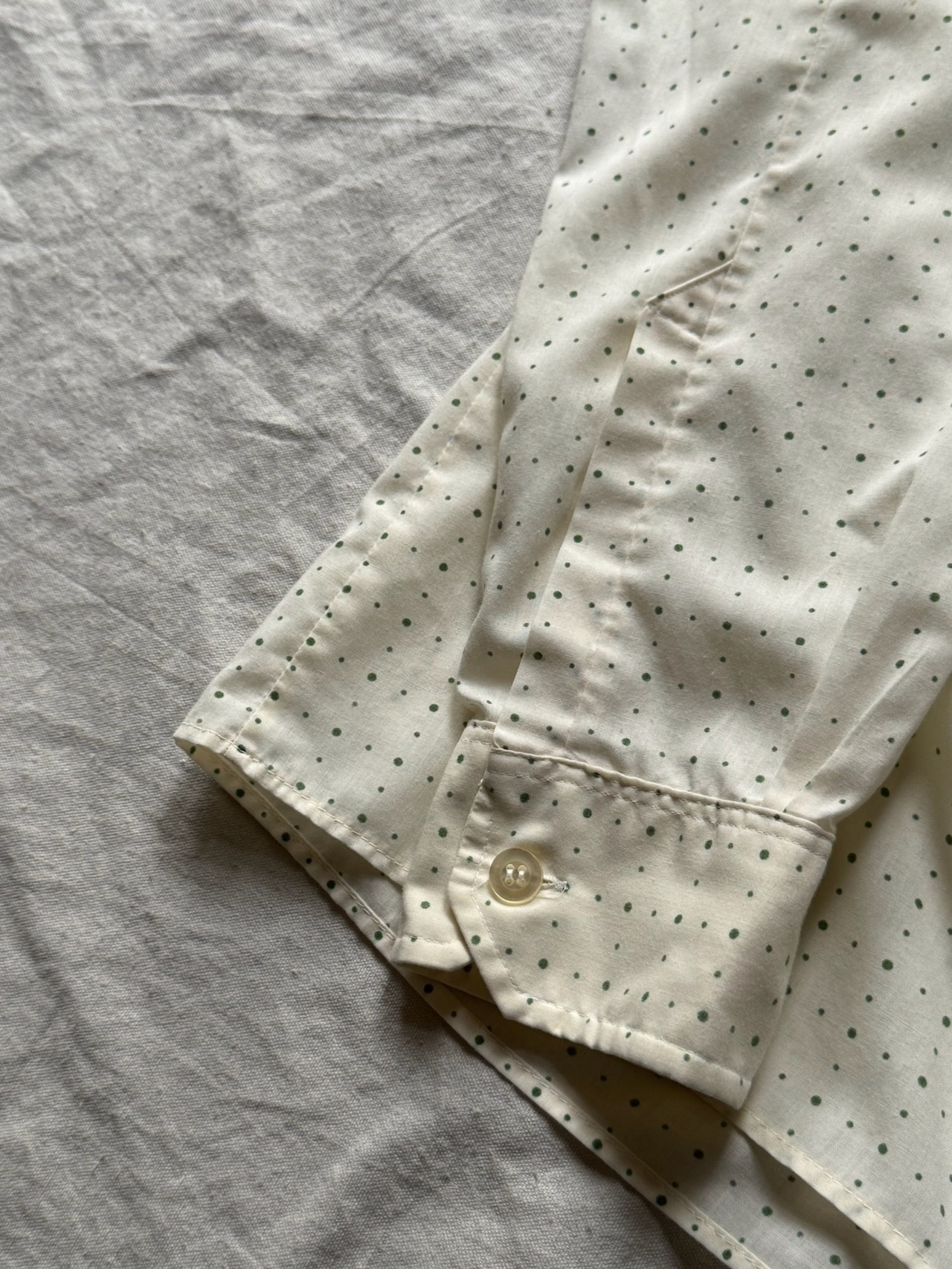1970s Dot patern ecru shirt