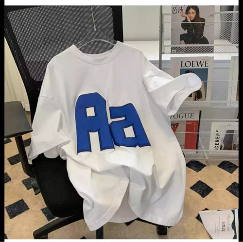 Aa  浮き字プリント　Tシャツ