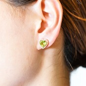 【K18】ペリドット x ダイヤモンド ハートピアス