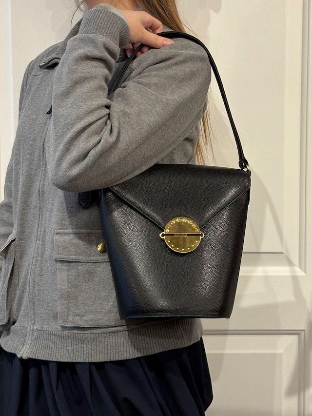 GIVENCHY / vintage black leather shoulder bag.
