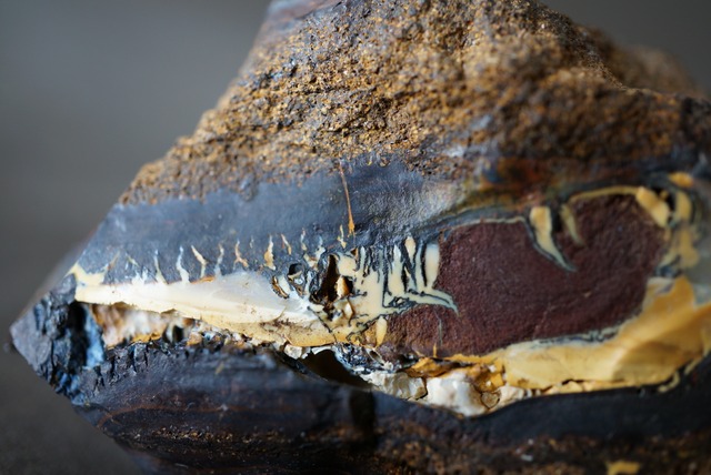 ボルダーオパール  Boulder Opal  992