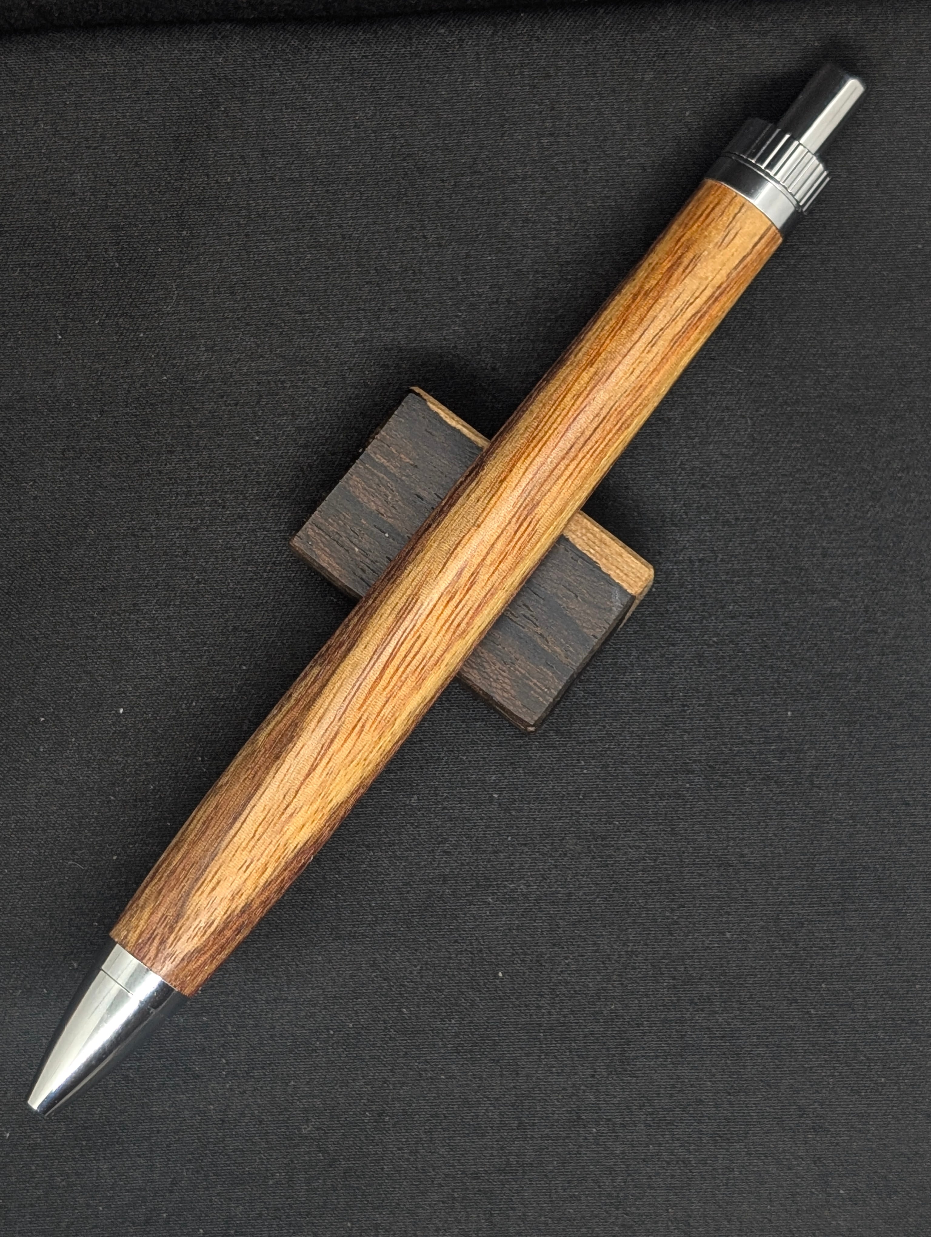 レッドカナリーKATO202BP | 工房雨魚 Wood Craft Amago
