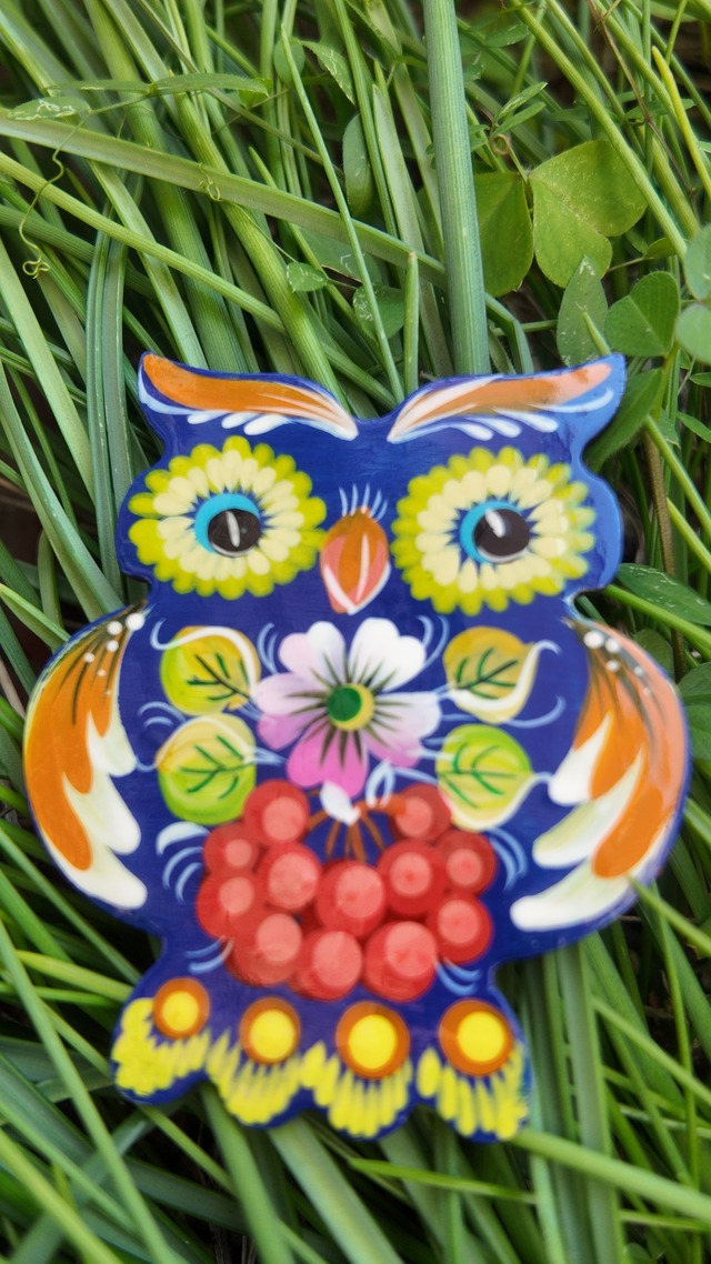 ウクライナ伝統絵画 ペトリキウカ塗り 木製ブローチ（ホメンコ作）