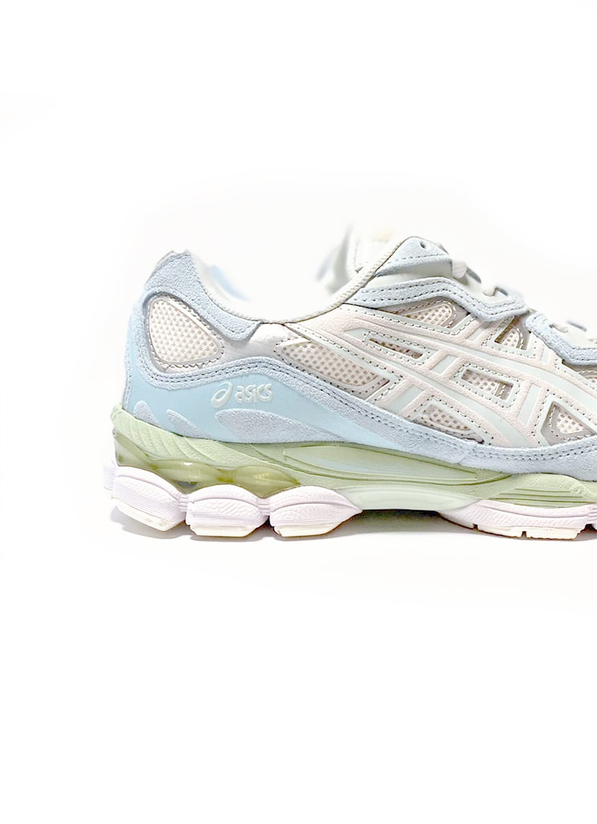 日本未発売モデル Asics SportStyle GEL-NYC 