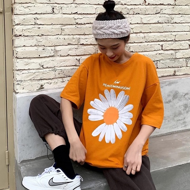 カジュアルイラストtシャツ 花柄 オレンジ ブラック ホワイト 韓国レディースファッション通販 Chanmiii チャンミ
