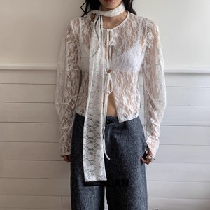 2Wear Design with Lace Tie