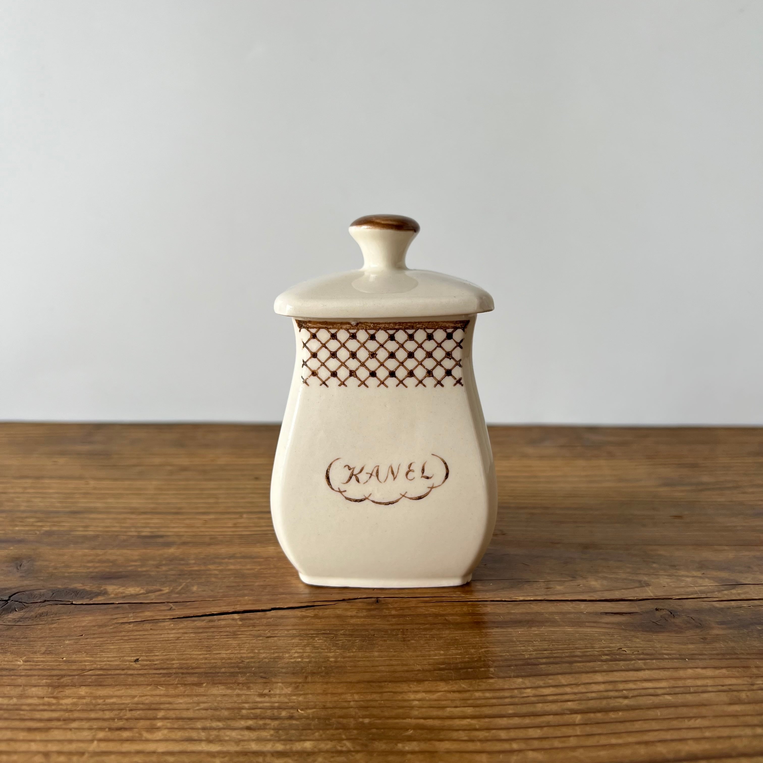 ARABIA / “KANEL” Spice Jar