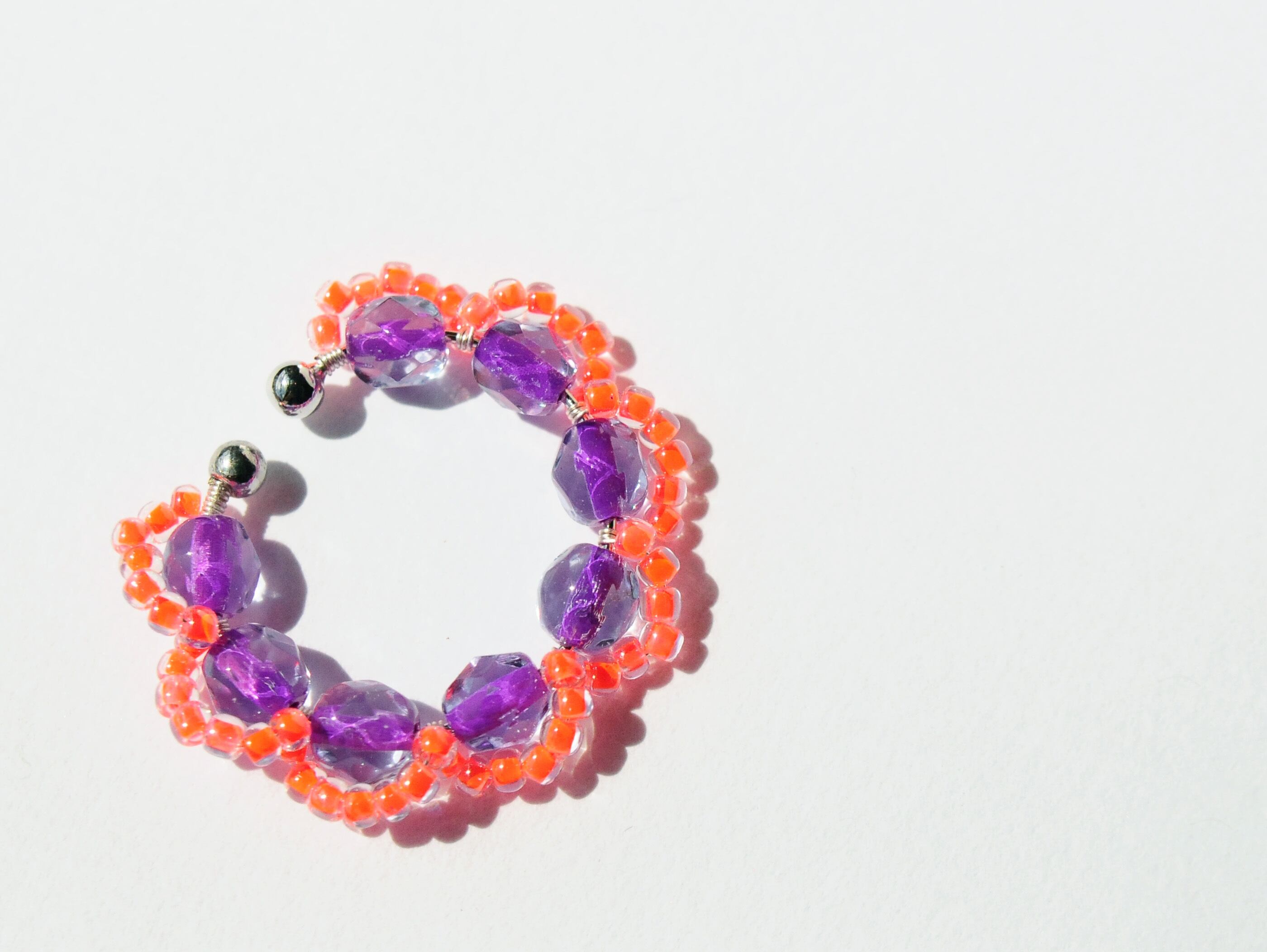 <Rollo~イロヅクビジュー~>イヤーカフ『 Murasaki × Neon Orange 』