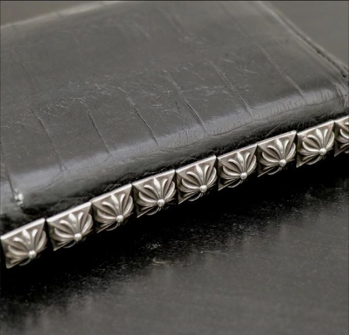 シ*ー様 クロムハーツ　ピラミッドスタッズ　ラウンドジップレザー財布　クロコダイ シ*ー様 クロムハーツ ピラミッドスタッズ ラウンドジップレザー財布