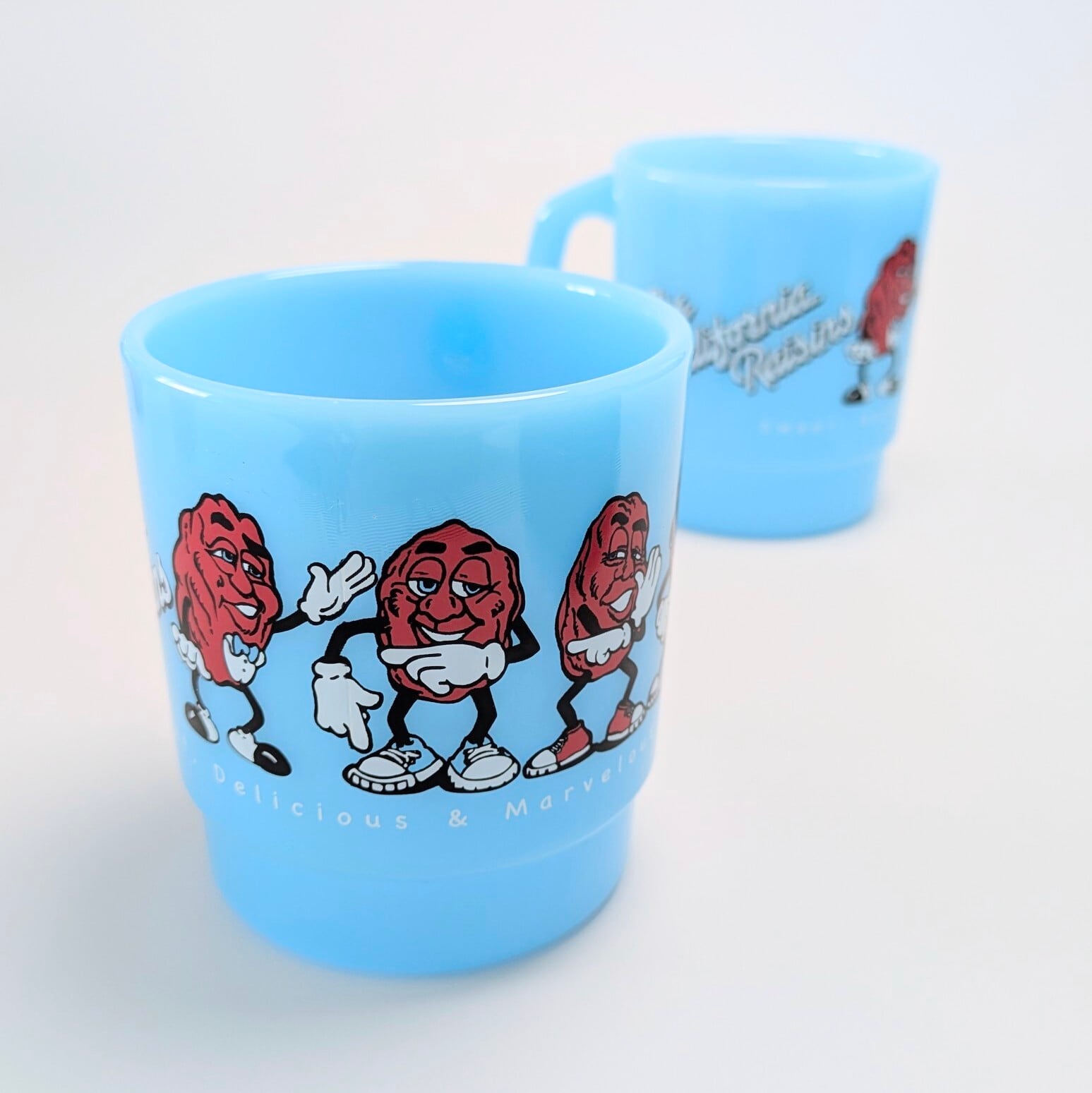 ♧【 STACKING MUG ( スタッキングマグ ) 】 California Raisins ( カリフォルニア レーズン ) / プラカップ / MUG / ミルキーマグ / 積み重ねられるマグ〚アメリカン雑貨 アメトイ〛