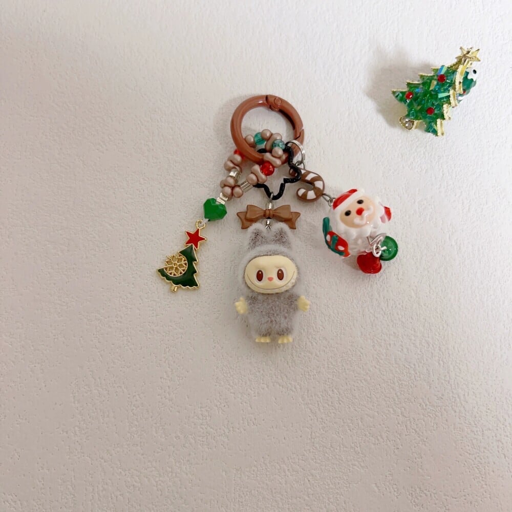 クリスマスプレゼントに最適！ラブブ labubu フォトキーホルダー