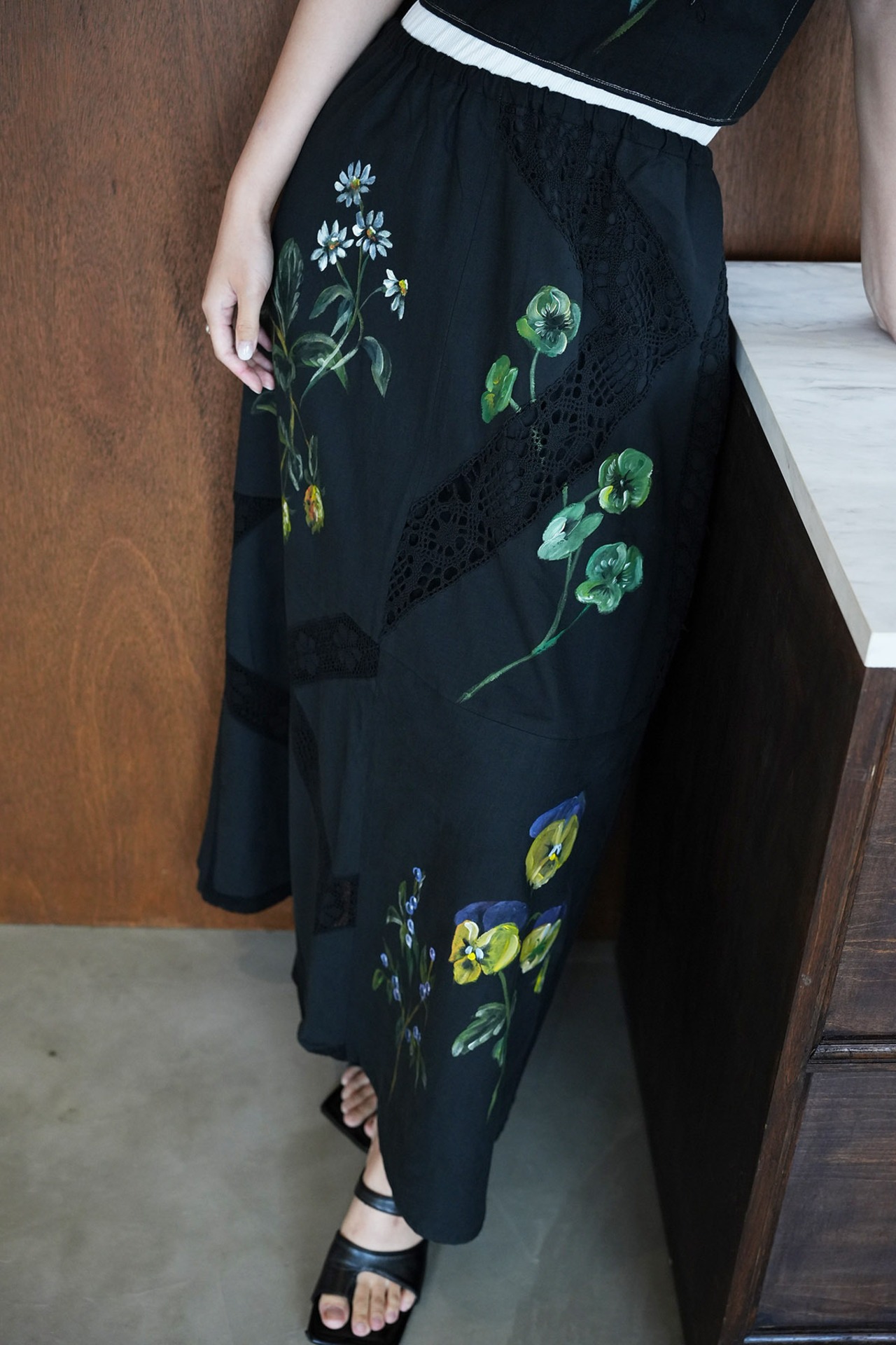 vintage lace skirt clover