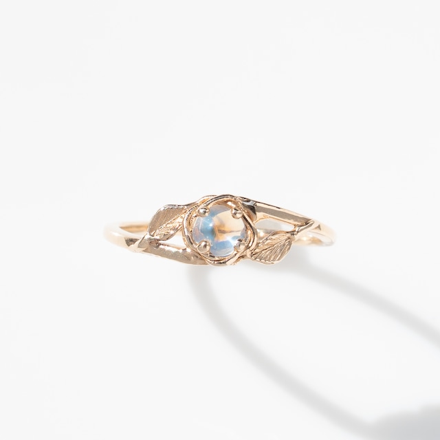 ミャンマー産ムーンストーン（K10リング）