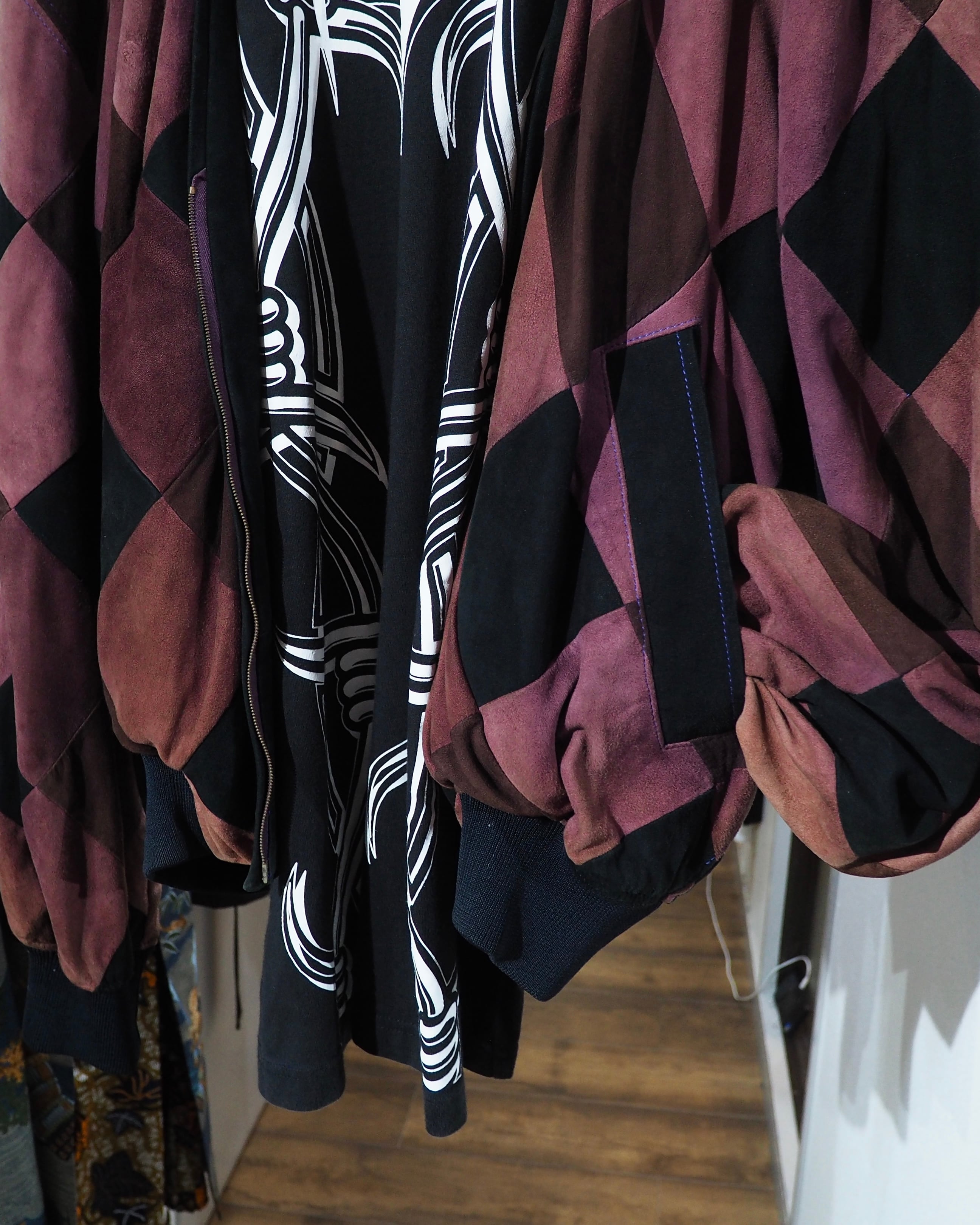 " ASSK - 捻れ " Tribal pattern printed SS Tee