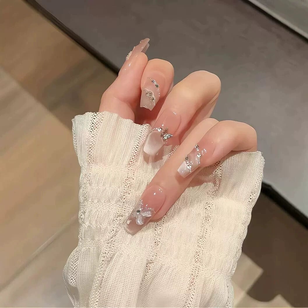 ハンドメイド】フレンチシンプルで上品なネイルチップ | friendsnail