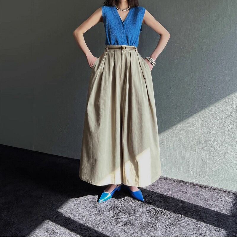 v -neck vest top + high waist pleated wide leg pants W00298