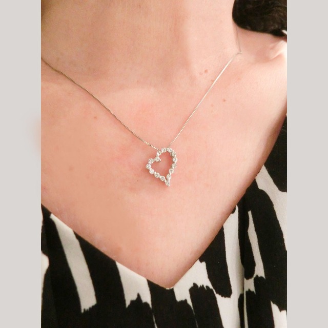 ダイヤモンドペンダント　♡　　0．3ct 　プラチナ