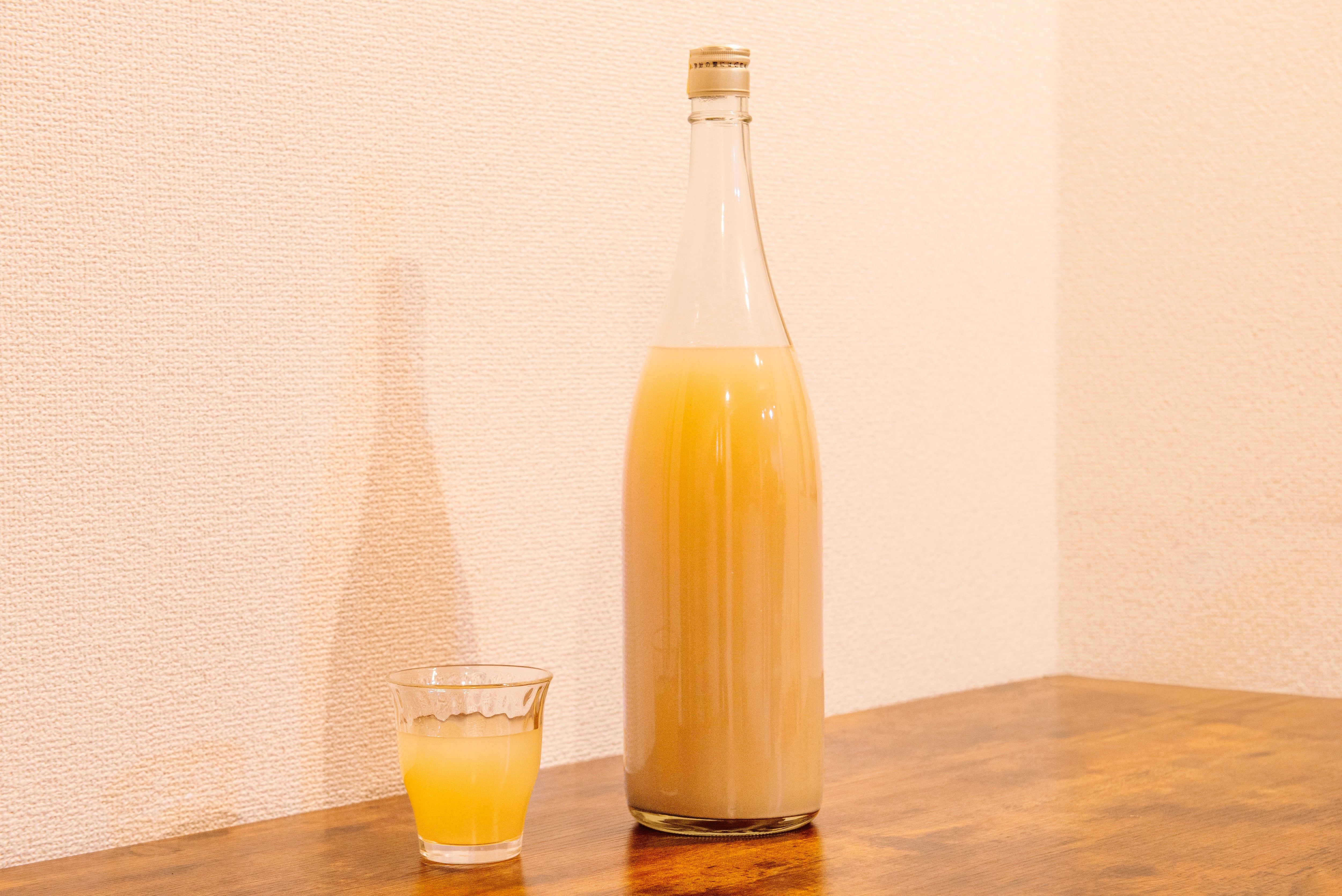 通常プラン】「和歌のめぐみ 桃山の桃酒」一升瓶【切り抜き酒第二十二