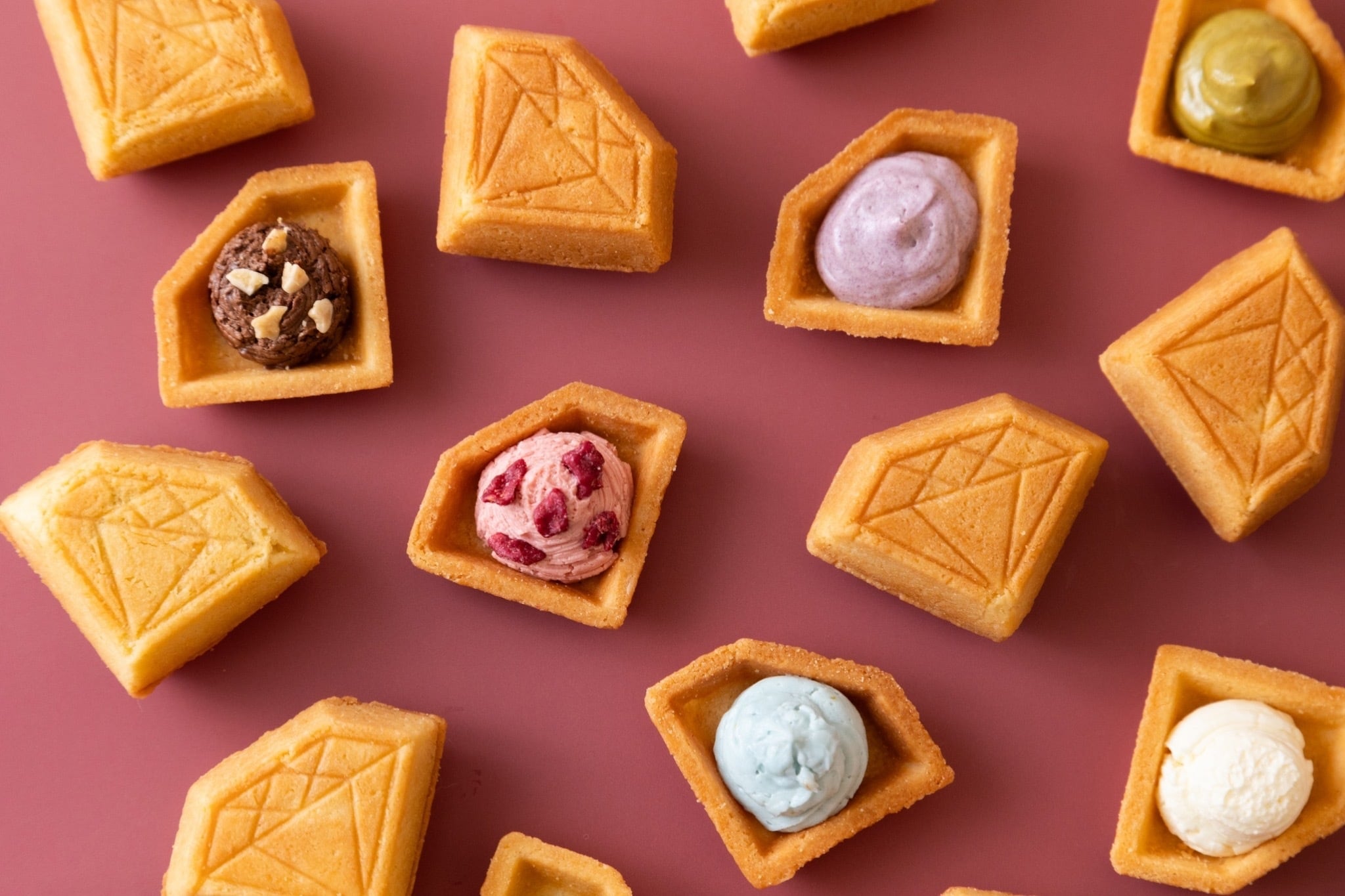 てぃんくる様購入専用ページ メレンゲクッキー 焼き菓子 琥珀糖 琥珀糖